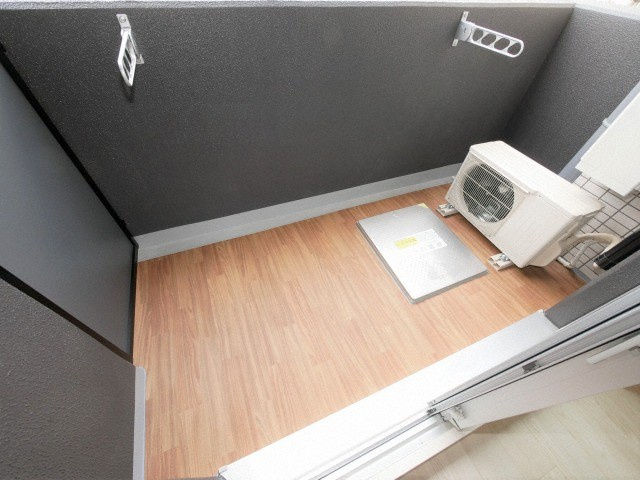 アドバンス上町台シュタットのバルコニー