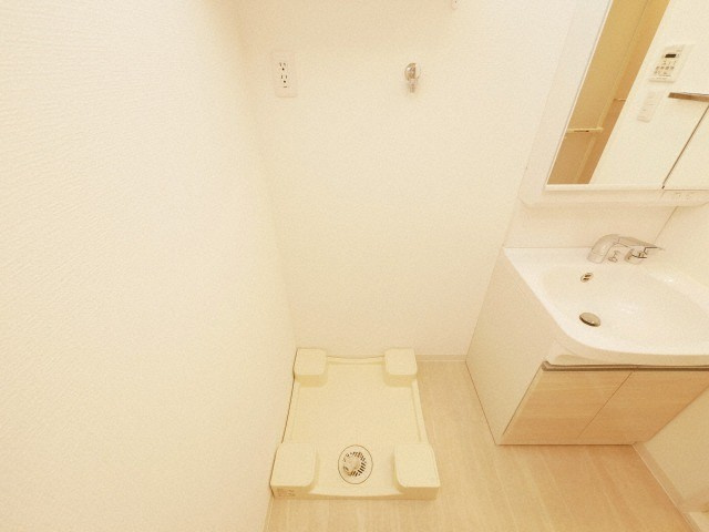 アドバンス上町台シュタットの洗面所