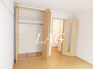 【居間・リビング】 | グレイスハイツ | 洋室のお部屋です。