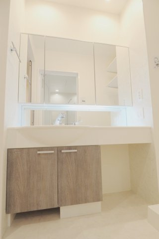 D-room中筋　Ⅱ棟の独立洗面台