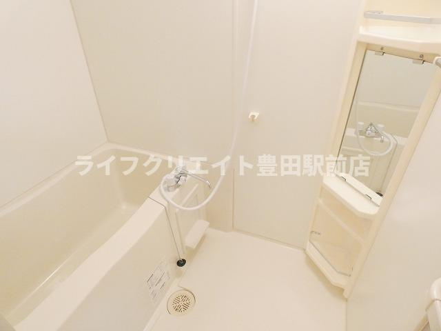ロイヤルコートKayAB Bの浴室