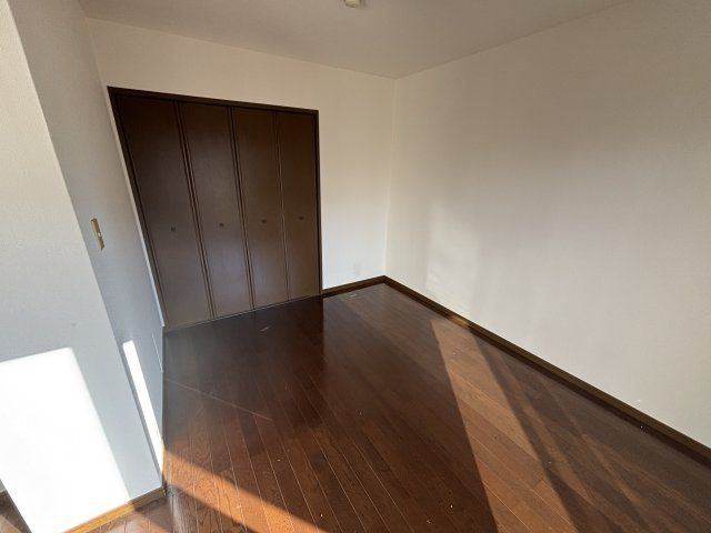 洋室6.0帖
