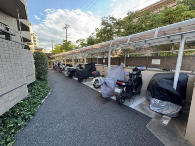 バイク置き場
