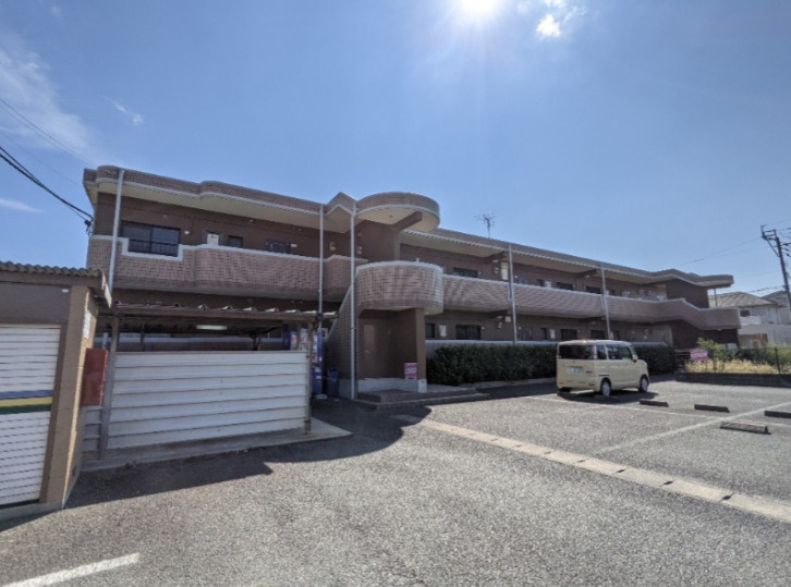 熊本市北区鶴羽田４丁目の賃貸マンションの駐車場|カースペースがあります