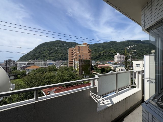 東伊豆町　ルシーヌ南熱川のバルコニー