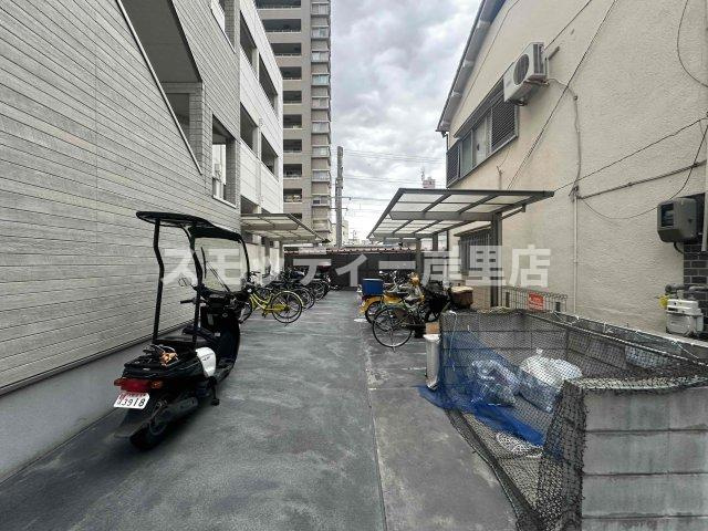 moco5の駐車場