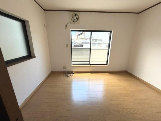 【寝室】 | 肥子町２丁目戸建
