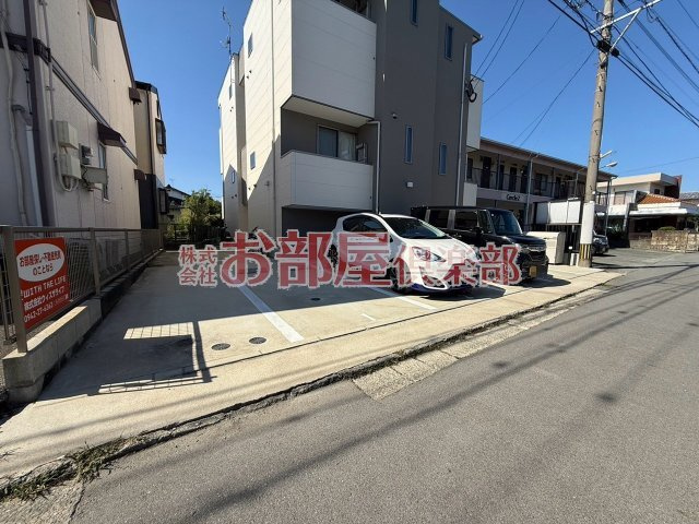 ADC津福ラシュレの駐車場|駐車スペースもあります