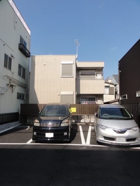 リビオン池上の外観|玄関の裏側
