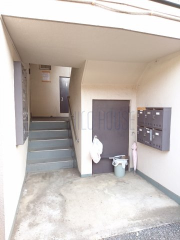 寺田マンションのエントランス