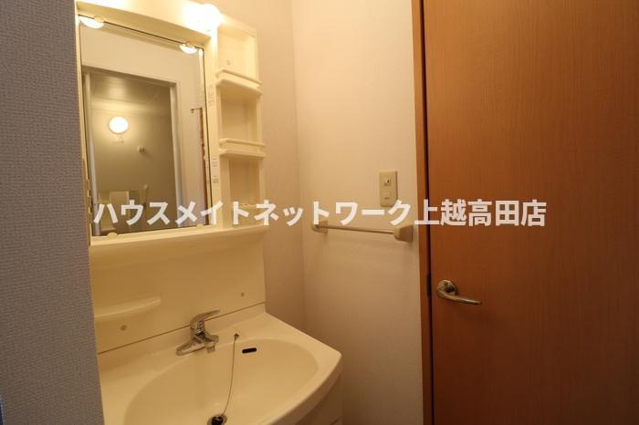 グリーンフォレストの独立洗面台|洗面化粧台