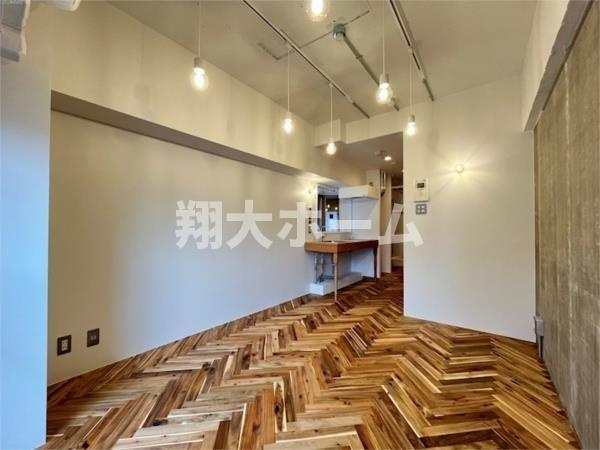 ダイアパレス御徒町第三の居間・リビング