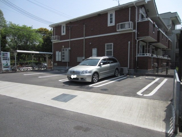 【駐車場】