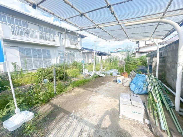 日立市東金沢町5丁目　中古戸建の駐車場