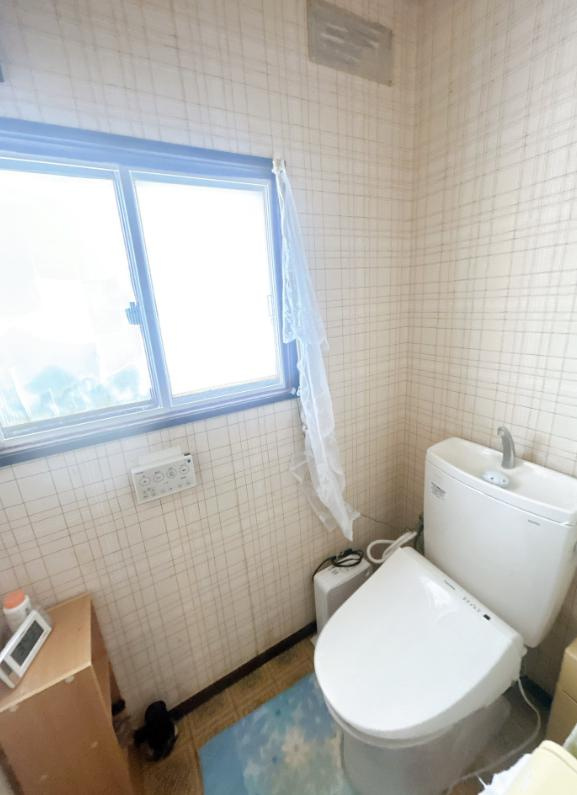 日立市東金沢町5丁目　中古戸建のトイレ