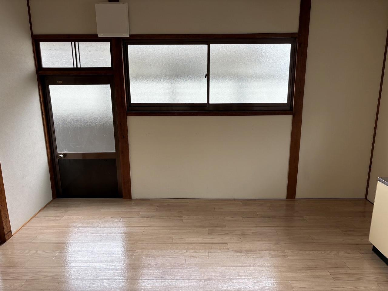 高知市石立町　借家の居間・リビング