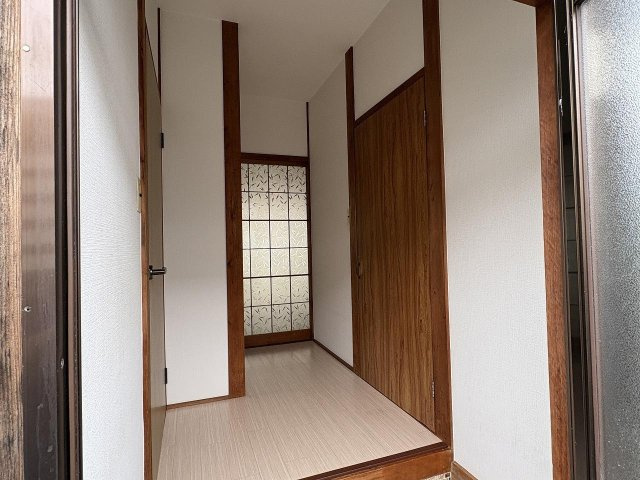 高知市石立町　借家の玄関