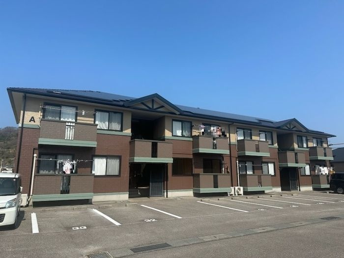 ビバーチェ・やまは奈　A棟の外観
