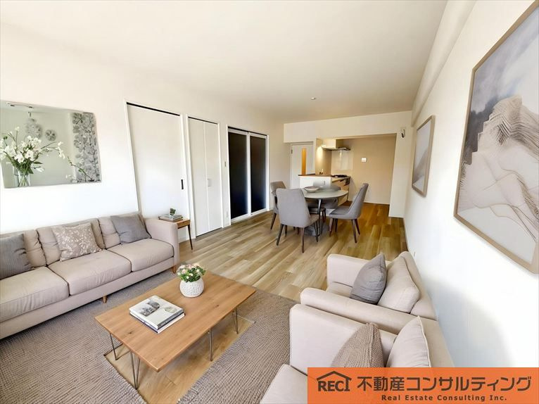 住吉川パーク・マンションの居間・リビング