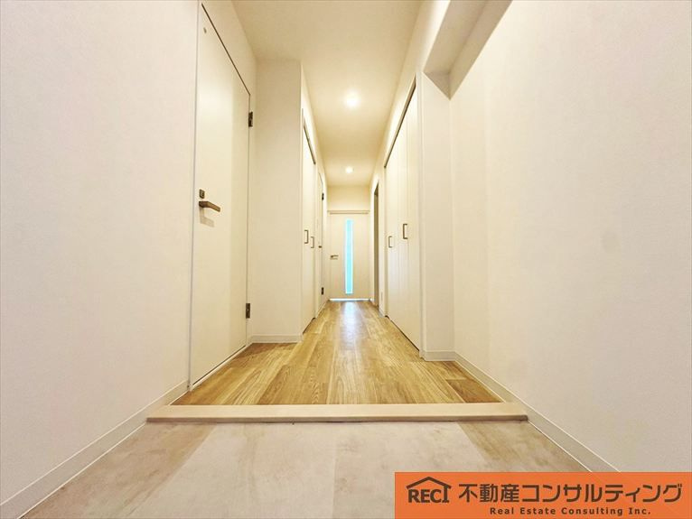 住吉川パーク・マンションの玄関