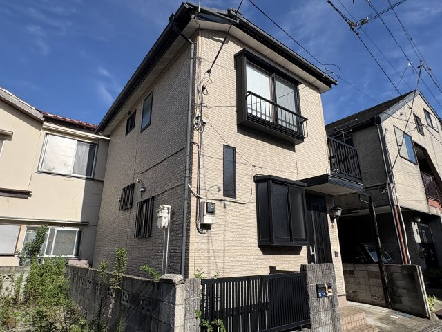 ミロメゾン市川稲越3丁目の外観
