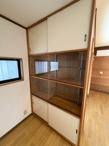 ミロメゾン市川稲越3丁目の収納