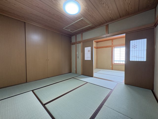 ミロメゾン市川稲越3丁目の和室