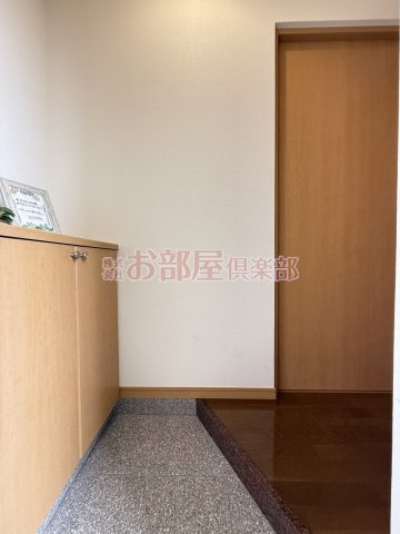 エスペランザの玄関|収納もある玄関です
