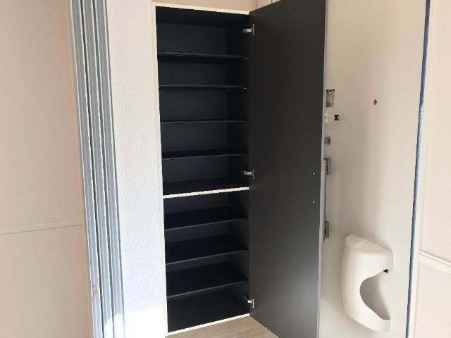 【収納】 | 仮)ユニヴァリィⅡ鶴田町新築アパート | 下駄箱（イメージ）
