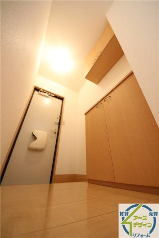 ローズコート野添B棟の玄関|※類似部屋