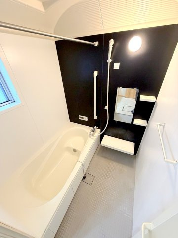 あきる野市野辺　中古住宅の浴室