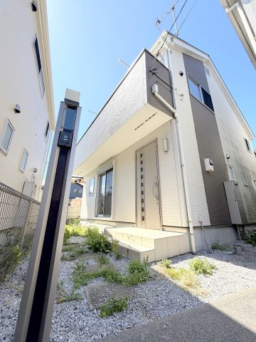 あきる野市野辺　中古住宅の外観