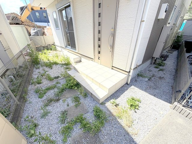 あきる野市野辺　中古住宅の庭