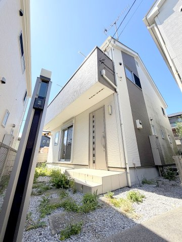 あきる野市野辺　中古住宅の外観