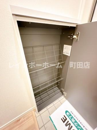フェリシアス※初期費用分割あと払いサービス利用可能物件の玄関