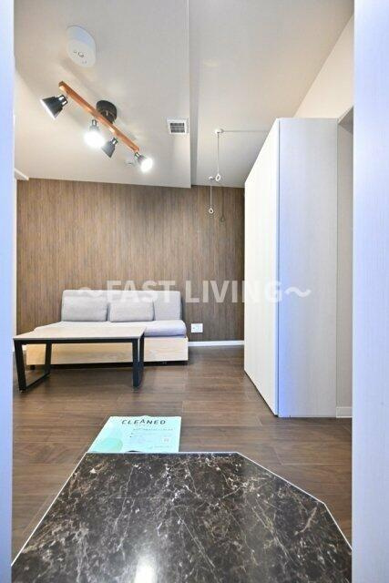 Apartment小石川後楽園の玄関