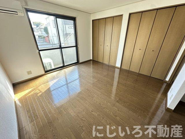 プチメゾンの居間・リビング