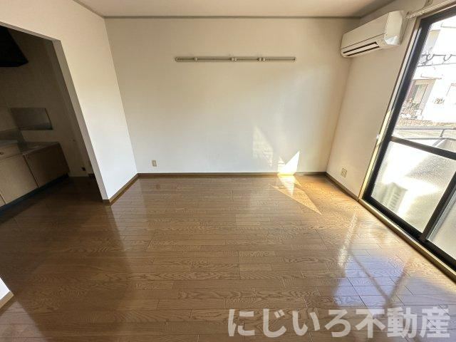 プチメゾンの居間・リビング