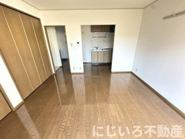 プチメゾンの居間・リビング