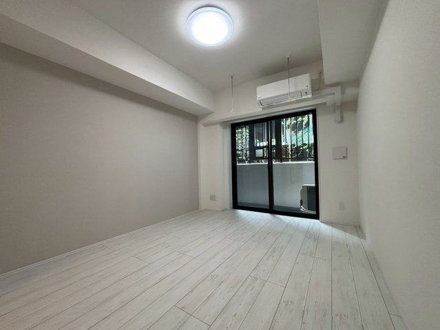 調布市上石原１丁目の賃貸マンションの居間・リビング