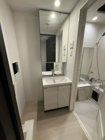 調布市上石原１丁目の賃貸マンションの洗面所
