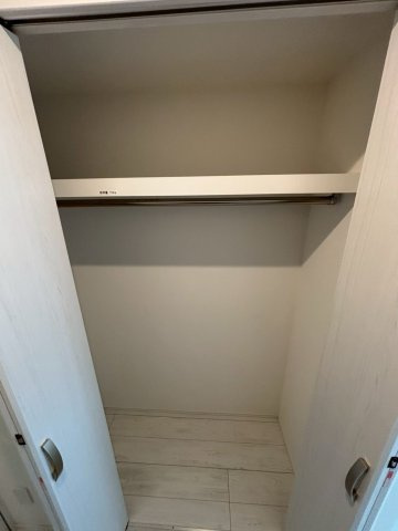 調布市上石原１丁目の賃貸マンションの収納