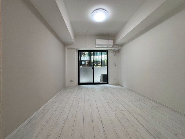 調布市上石原１丁目の賃貸マンションの居間・リビング