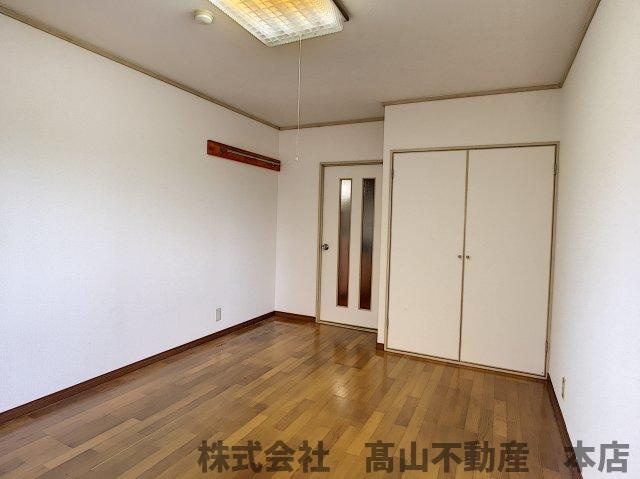 宗像市石丸３丁目の賃貸マンションの居間・リビング