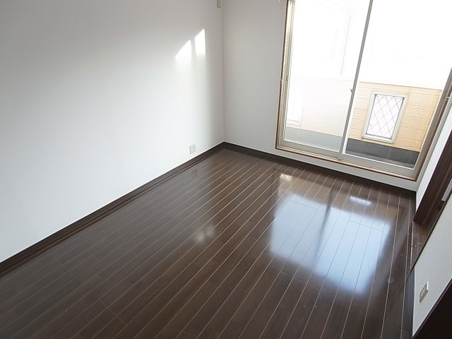 アールヴィラージュの設備|洋室