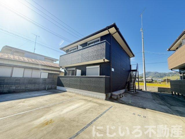 アナナメゾンⅤの駐車場
