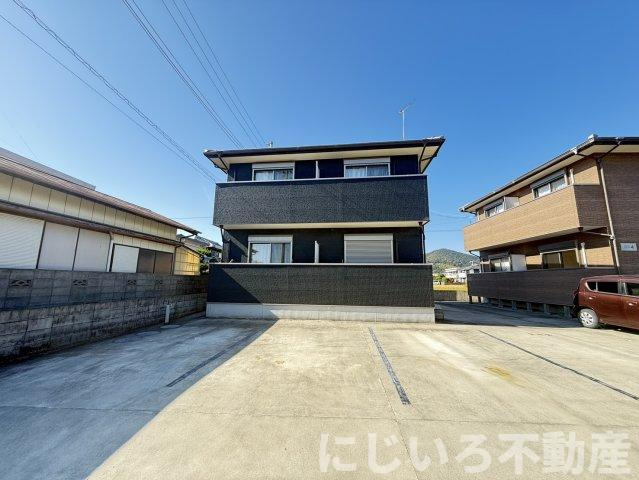 アナナメゾンⅤの駐車場