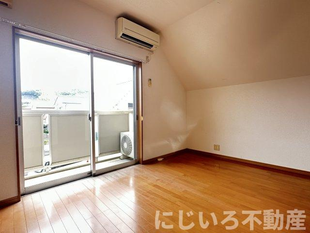 コテージツインの寝室
