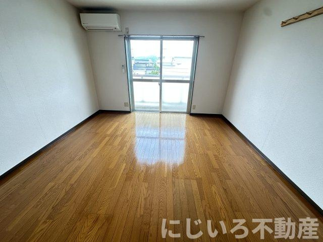 シティステイション参番館の居間・リビング