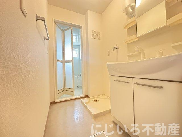 ルミナス富岡Aの洗面所
